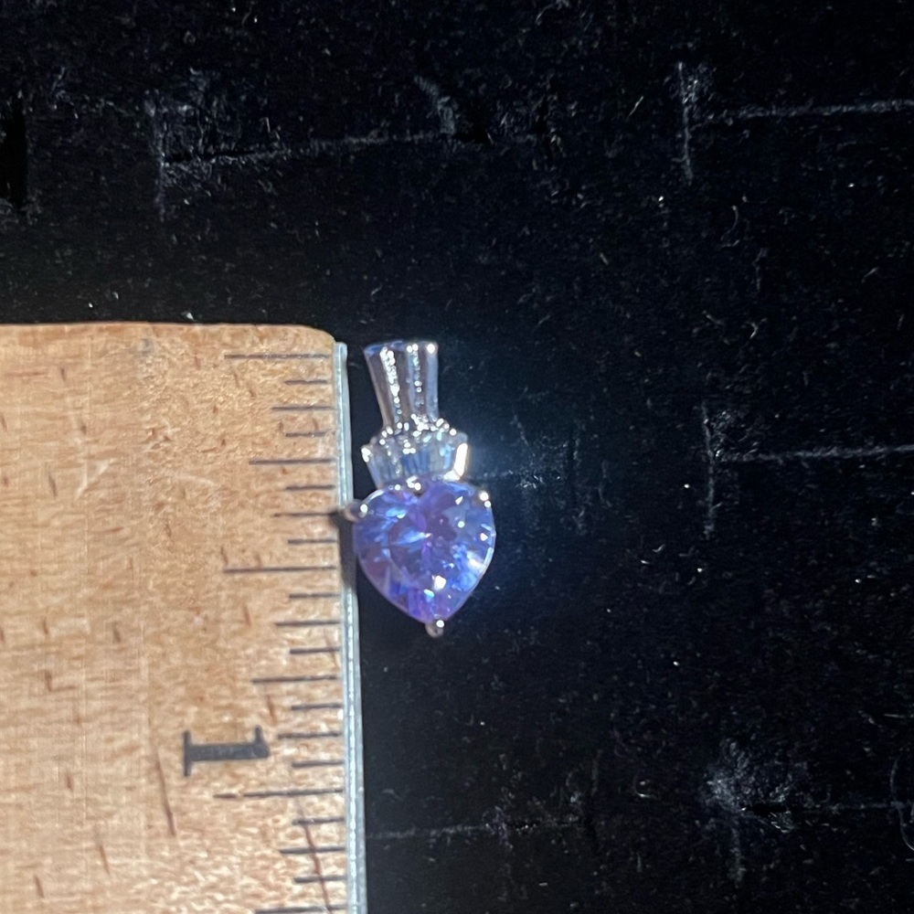 Elegant Purple Heart Pendant